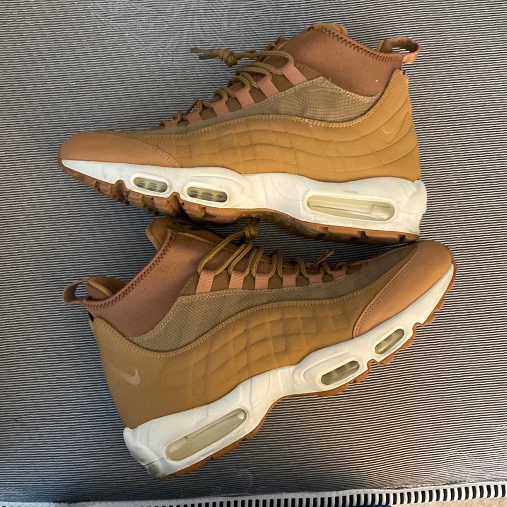 Air max 95 sneaker boot size 10